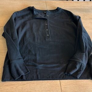 Women’s size medium Athleta black sweatshirt